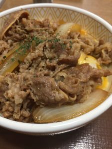 はじめ社長をマネて、すき家の裏メニューを頼んでみた